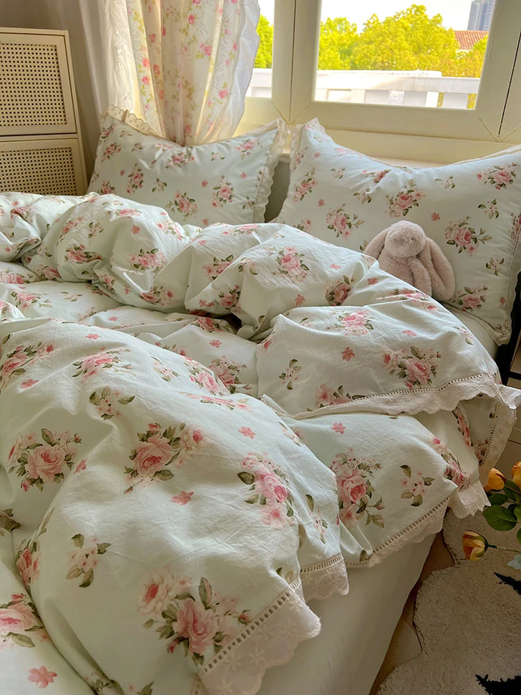 Soft Rose Garden Bedding Set