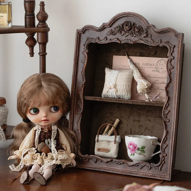 Classic Italian Style Shelf