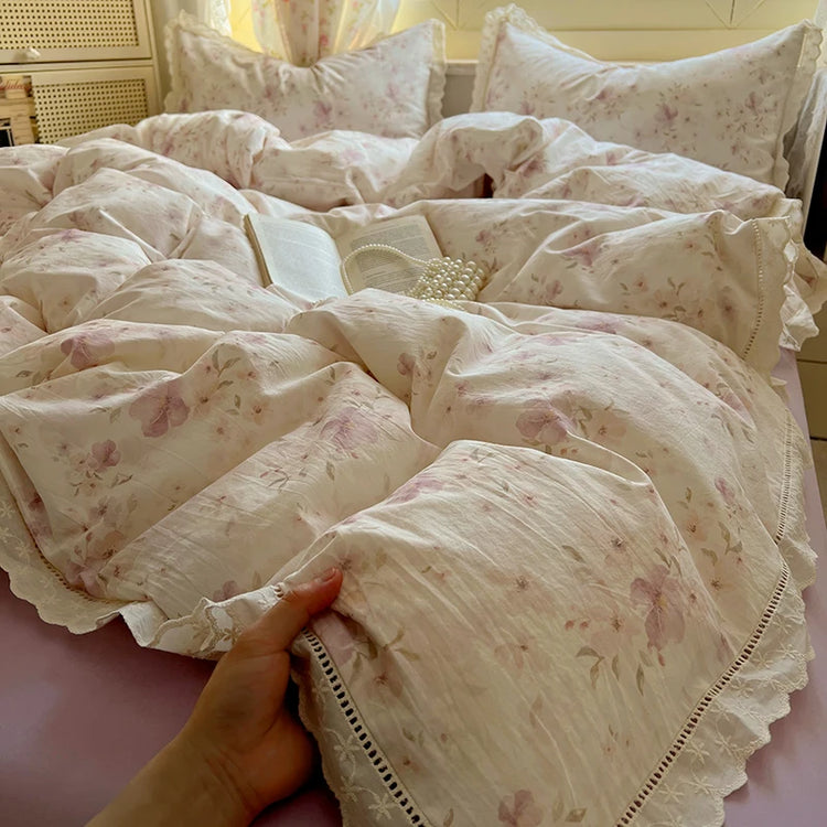 Soft Rose Garden Bedding Set