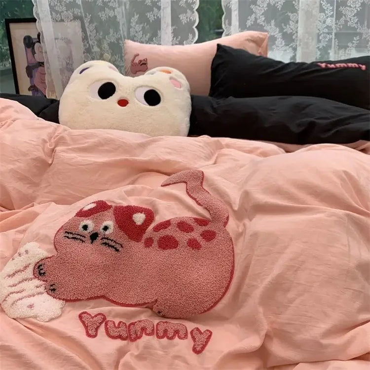 Striped Cat Silhouette Bedding Set