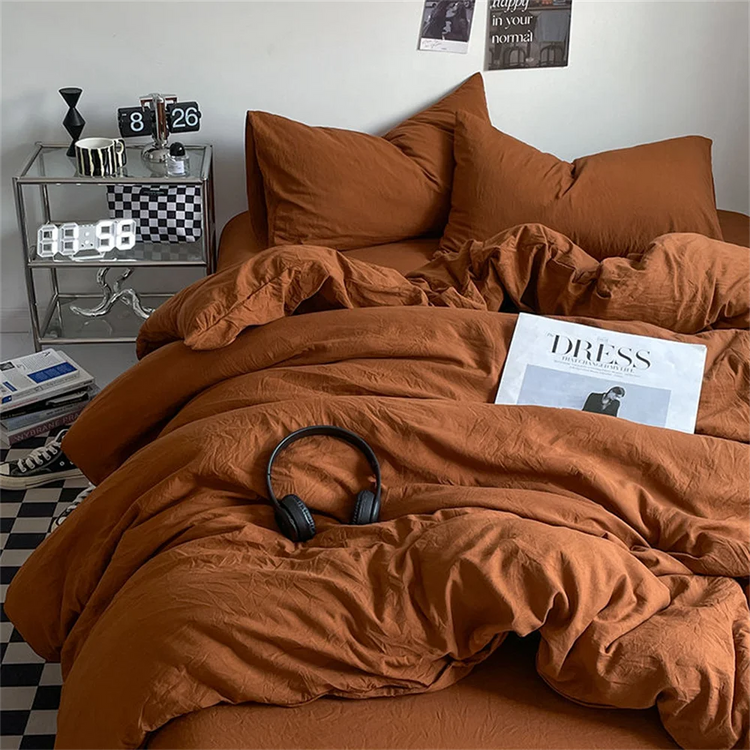 Essential Minimalist Bedding Set