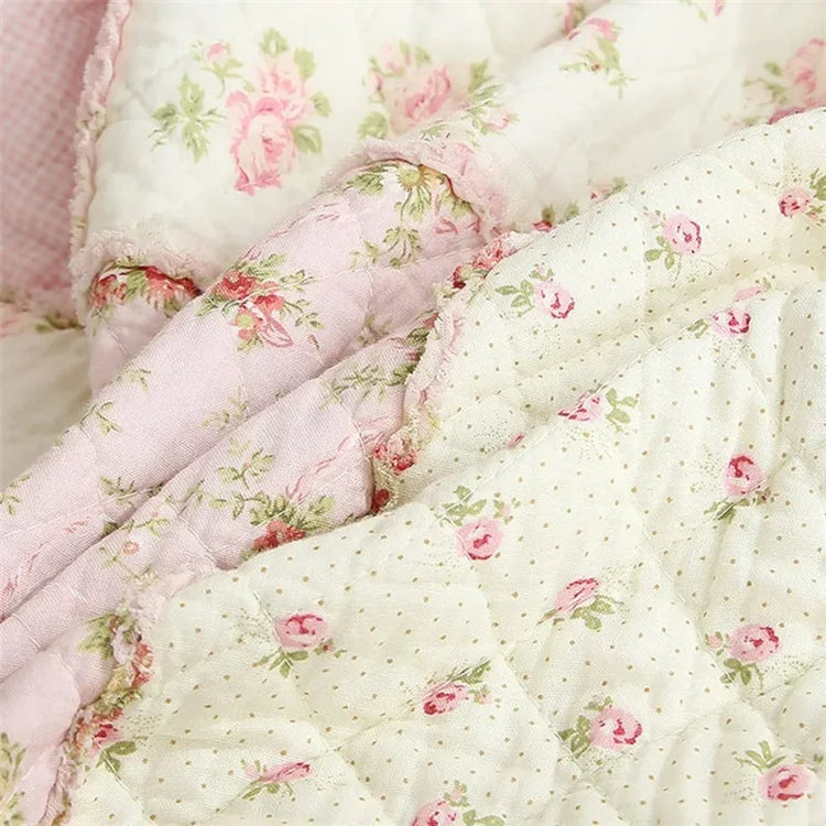 Vintage Floral Plaid Quilt