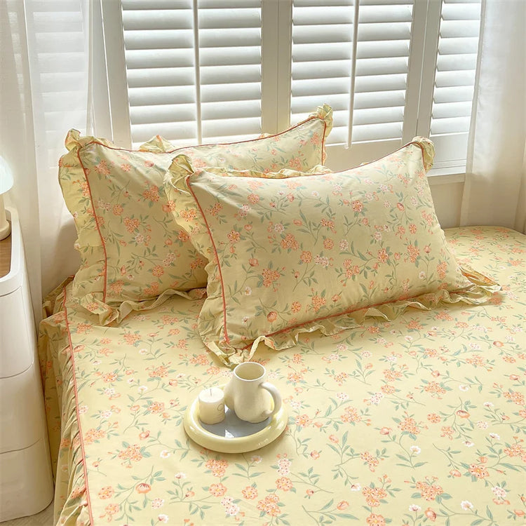 Vintage Floral Pillowcase Set