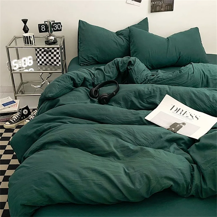 Essential Minimalist Bedding Set