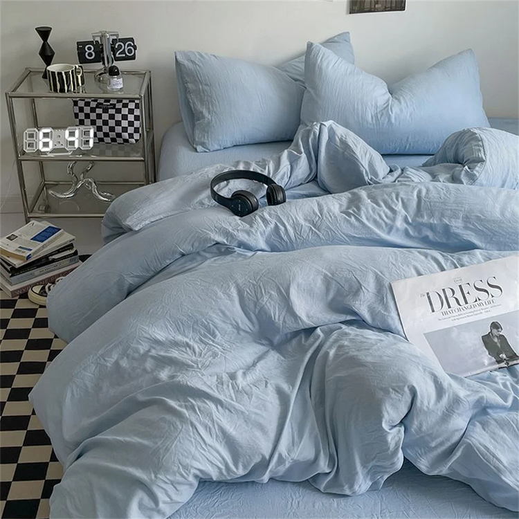Essential Minimalist Bedding Set