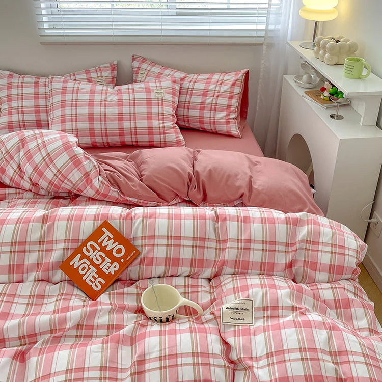 Cozy Checkered Cloud Bedding Set