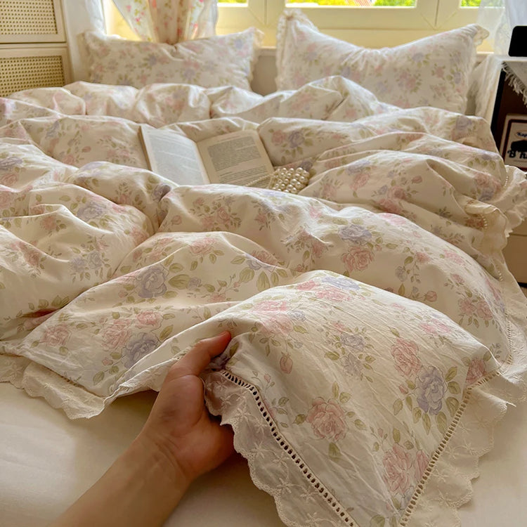 Soft Rose Garden Bedding Set