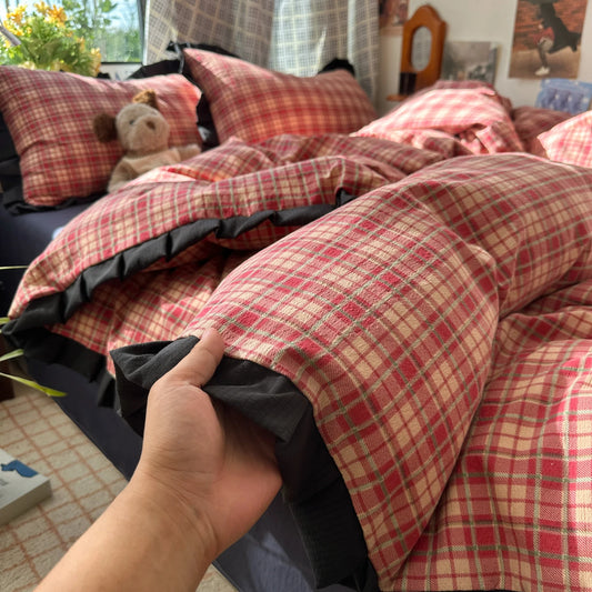 Classic Cozy Plaid Bedding Set