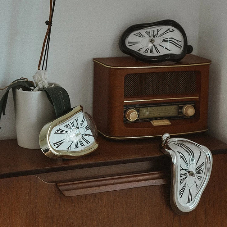 Melting Clock Decoration