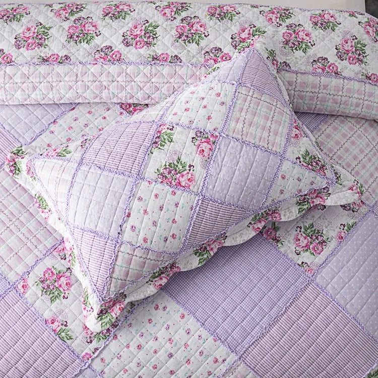 Vintage Floral Plaid Quilt