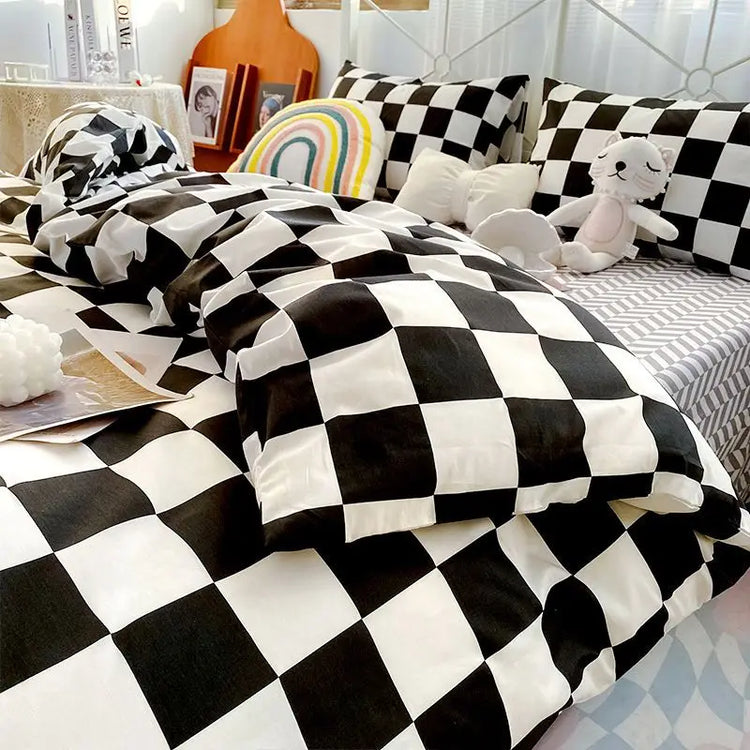 Black & White Checkerboard Bedding Set