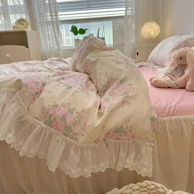 Vintage Blossom Lace Bedding Set