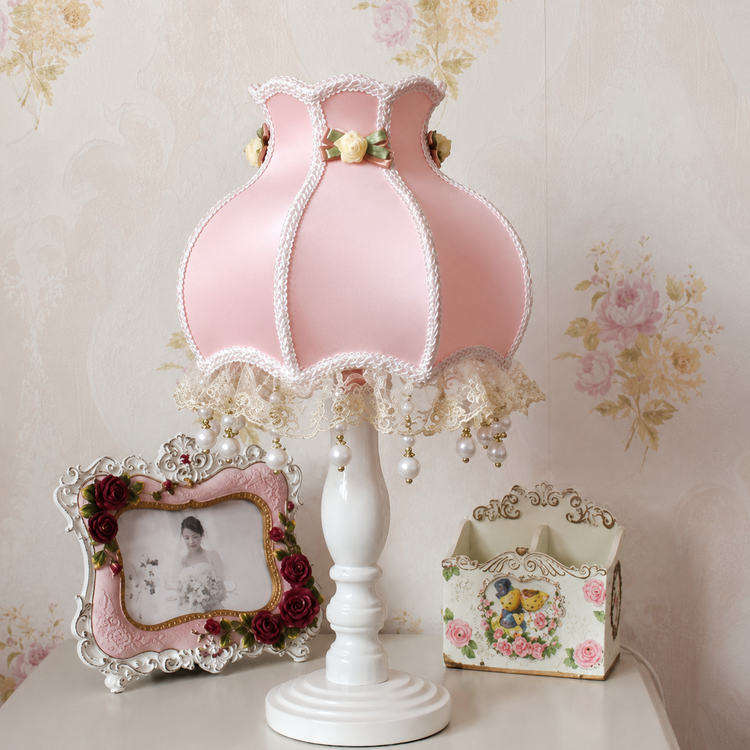 Vintage Pink Bow Table Lamp